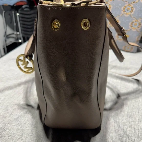 Michael Kors Sutton Leather Top Handle Purse - Picture 3 of 10